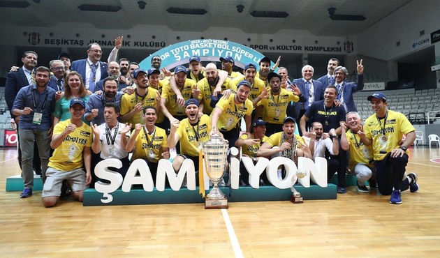 Cumhurbaşkanı Erdoğan'dan Fenerbahçe'ye kutlama!
