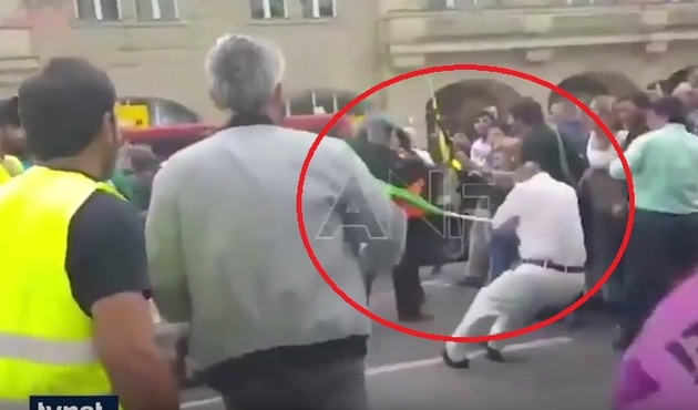 Alman polisi bu kez şaşırttı: PKK'lıları tekme tokat dövdüler! / VİDEO