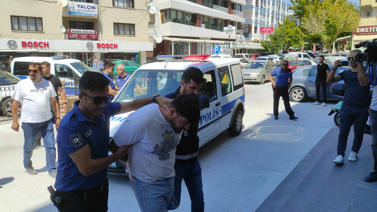 Silahlı kavgayı ayırmaya çalışan bekçiye yumruk atmıştı! Saldıran şahıs tutuklandı