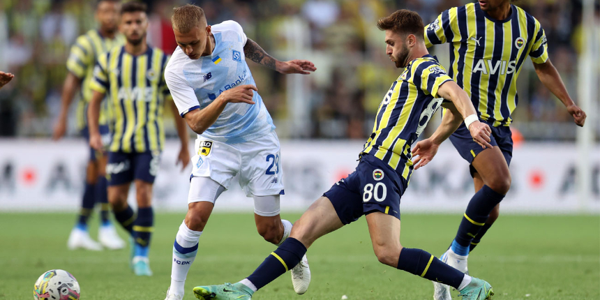 Fenerbahçe, Dinamo Kiev maçında 10 kişi kaldı! Tribünlerden İsmail'e destek