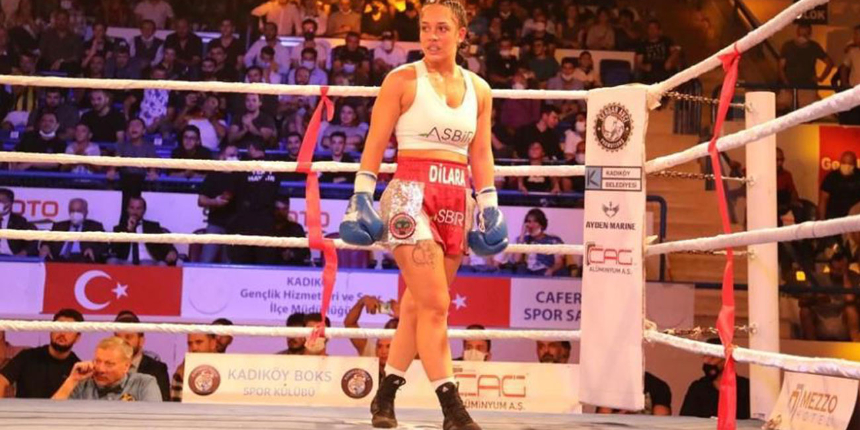 Kadın boksör Dilara Yücel, Antalya Belek'teki yaz tatilini avantaja çevirdi