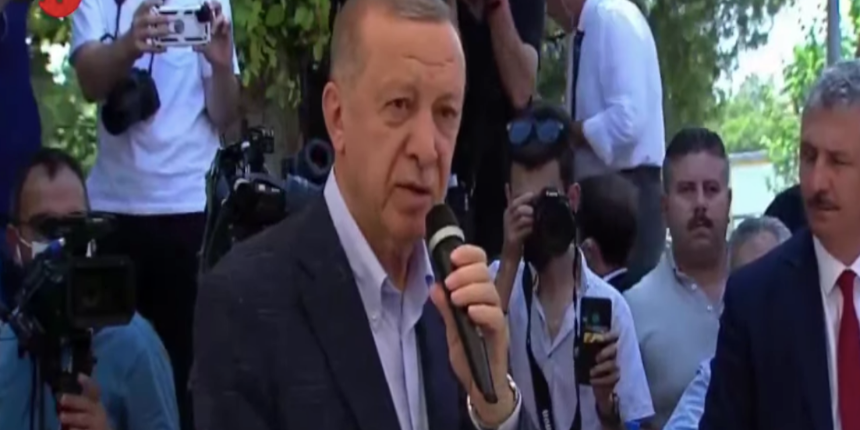 Cumhurbaşkanı Recep Tayyip Erdoğan, Hakan Hilmi Füzün'un cenaze törenine katıldı