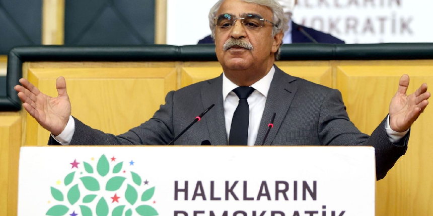 HDP Eş Başkanı Mithat Sancar, 6'lı masayı teröristbaşı Öcalan'ı ziyarete davet etti