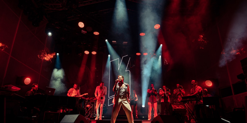 Kenan Doğulu, Bakü'de verdiği konserle Azeri sevenlerini coşturdu