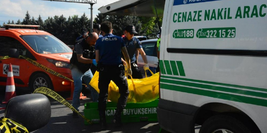 TEM'de feci ölüm! Lastik değiştirmek isterken canından oldu