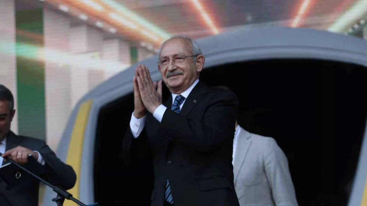 CHP'de yeni kriz! "Aday olsa da olmasa da artık bu koltukta oturması zor"