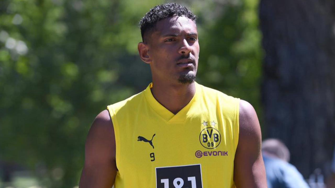 Borussia Dortmund’un yeni forvet oyuncusu Sebastien Haller’den kötü haber