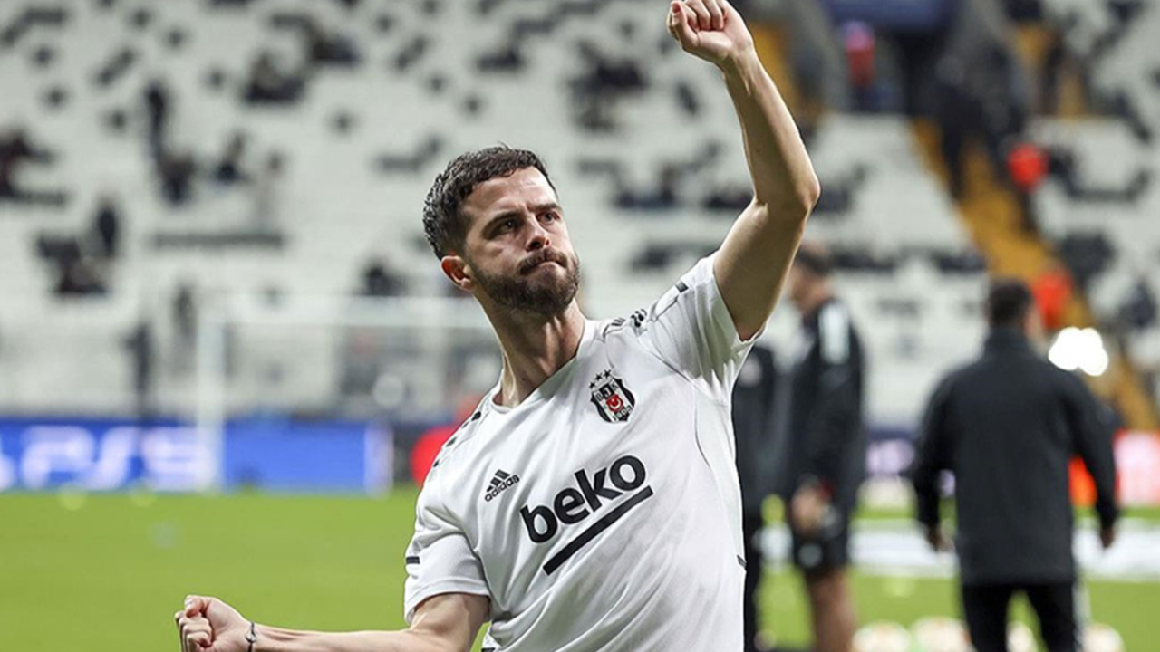 Son olarak Beşiktaş forması giyen Miralem Pjanic'in adı İtalyan devleriyle anılıyor