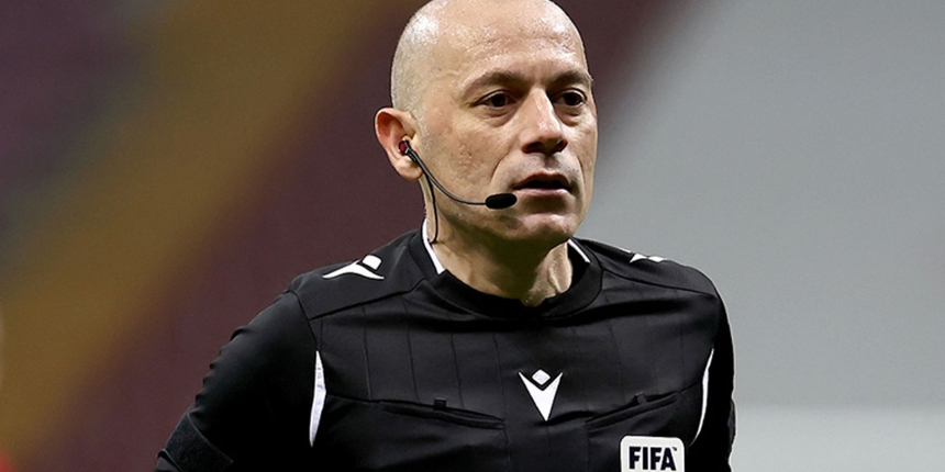 UEFA, Cüneyt Çakır'ı Şampiyonlar Ligi 3. Eleme Turu maçını yönetmesi için görevlendirdi