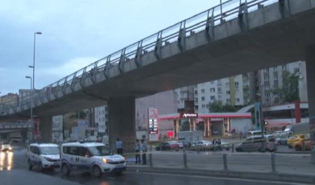 Şişli'de yarı çıplak halde bir erkek cesedi bulundu...