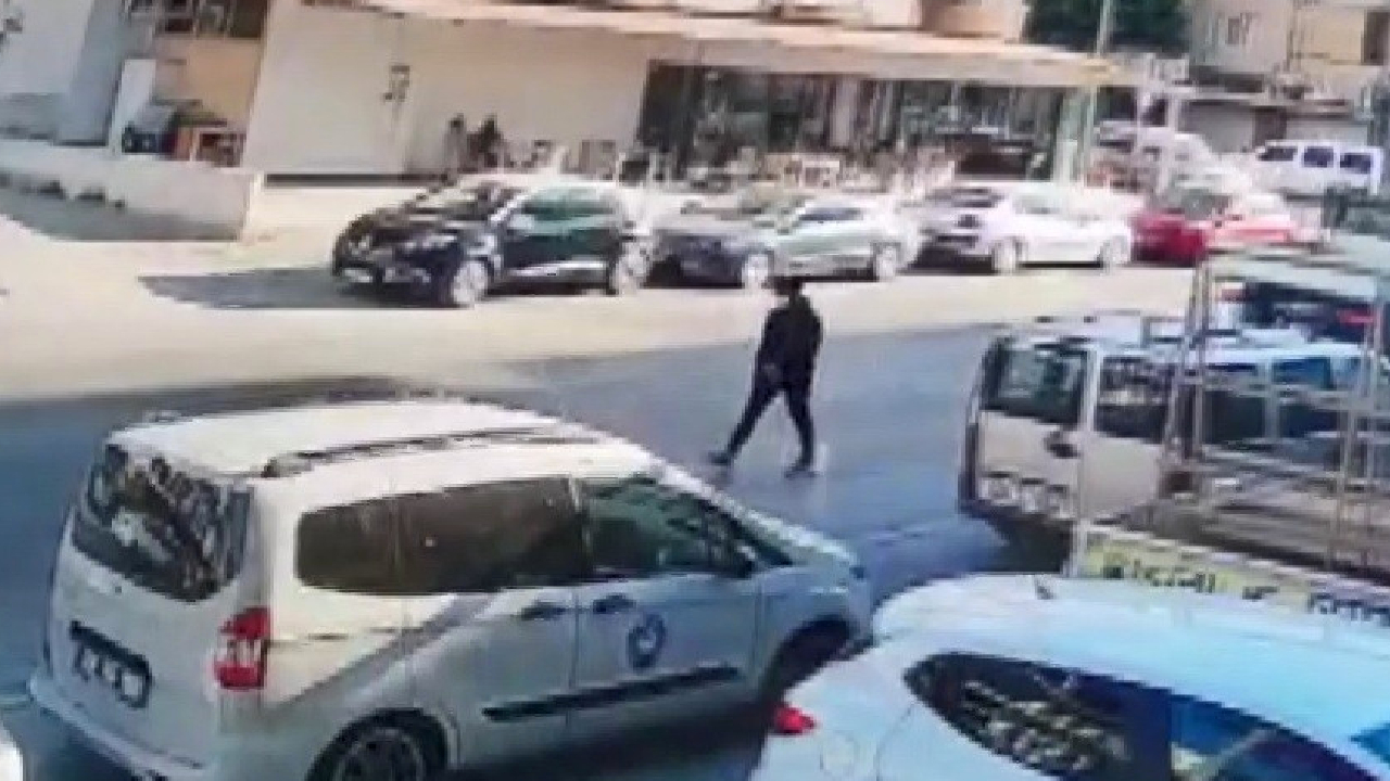 Zabıta müdürüne kurşun yağdırdı! Silahlı saldırı kamerada