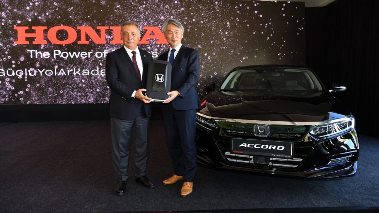 Beşiktaş Kulübü ile Honda arasında sponsorluk anlaşması imzalandı