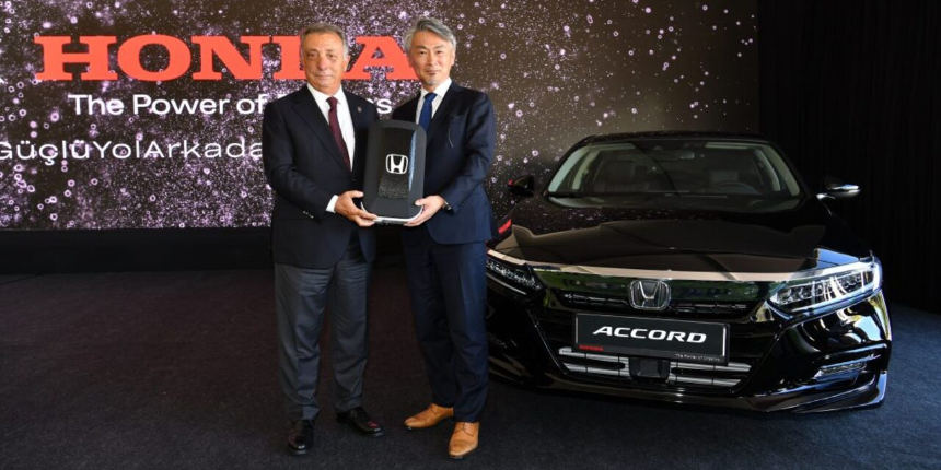 Beşiktaş Kulübü ile Honda arasında sponsorluk anlaşması imzalandı