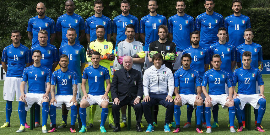 Fenerbahçe, Altay Bayındır'a yedek olarak dünyaca ünlü kaleci Salvatore Sirigu'yu getiriyor