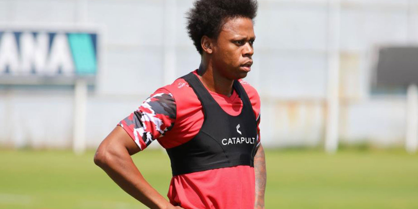 Rıza Çalımbay'la görüşen Sivasspor’un yeni transferi Clinton N'Jie ilk idmanına çıktı