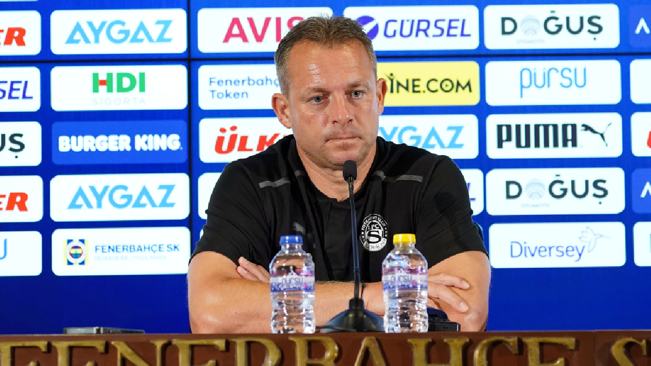Slovacko Teknik Direktörü Martin Svedik: Fenerbahçe ile kıyaslanabilecek kulüpler değiliz
