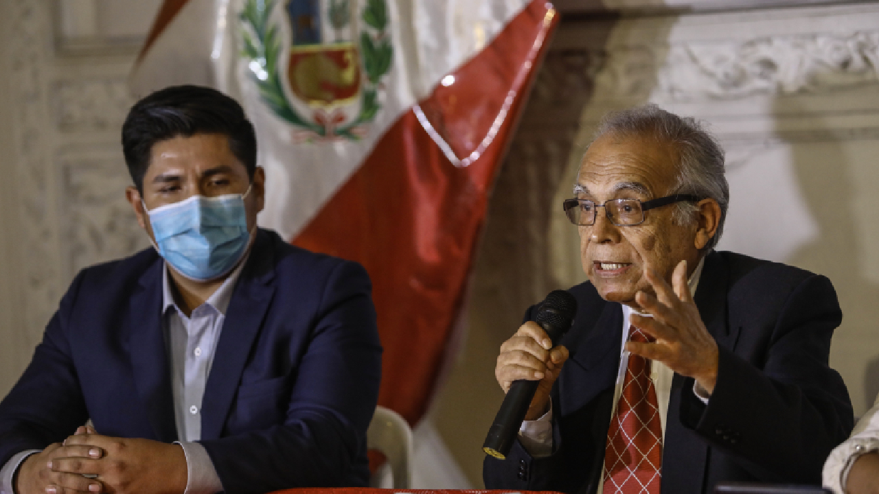 Peru Başbakanı Torres istifa etti! Son 1 yılda istifa eden 4. başbakan oldu