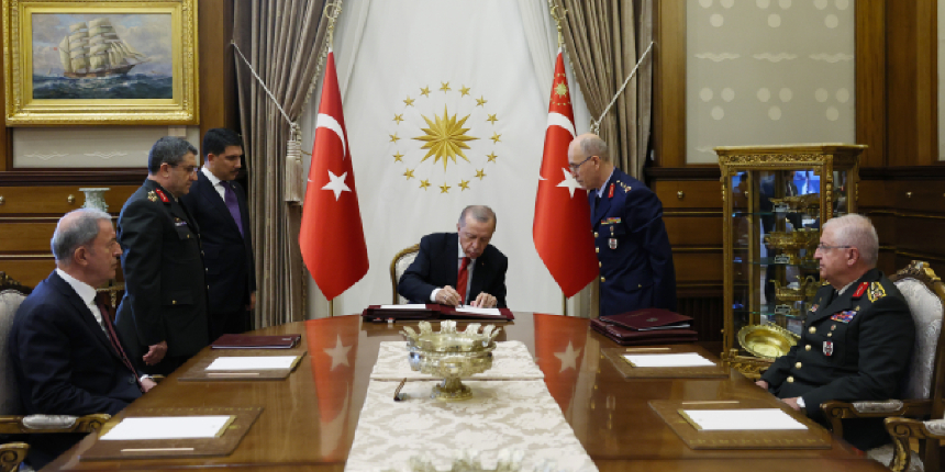 Yüksek Askeri Şura kararları Resmi Gazete'de