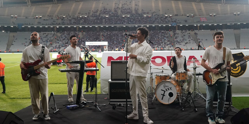 Süper Lig’de yeni sezon heyecanı! İlk karşılaşma konser etkinliğiyle başladı