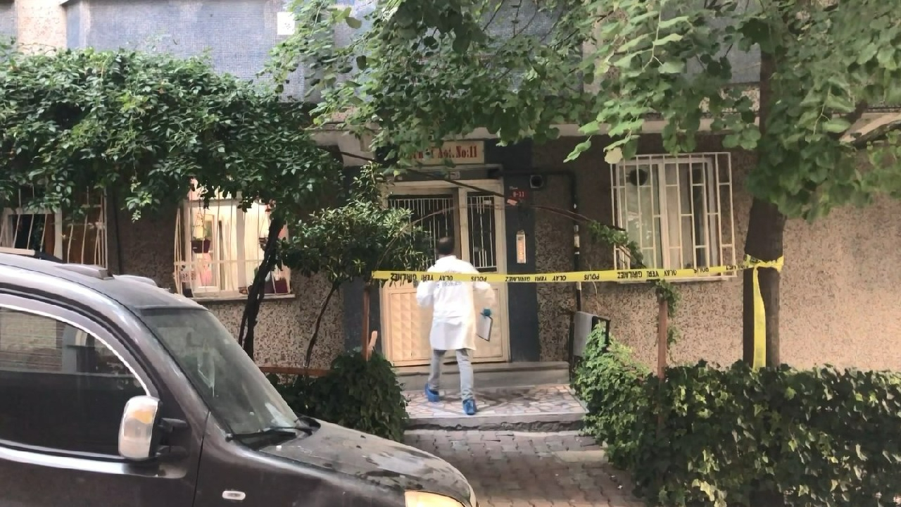 Kız arkadaşını silahla vurduktan sonra intihara teşebbüs etti