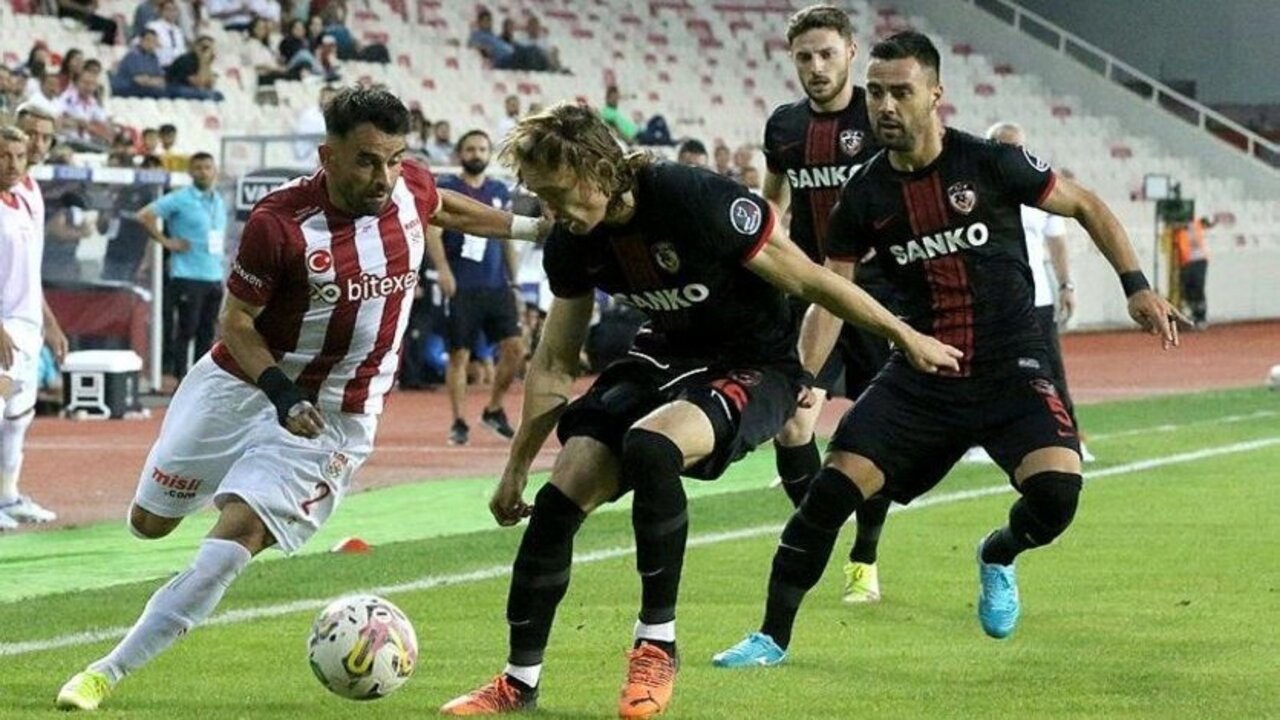 Sivas'ta eşitlik var! Yiğidolar, Gaziantep FK 1-1 barebere kaldı