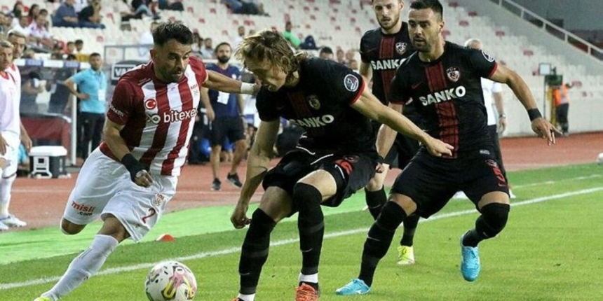 Sivas'ta eşitlik var! Yiğidolar, Gaziantep FK 1-1 barebere kaldı