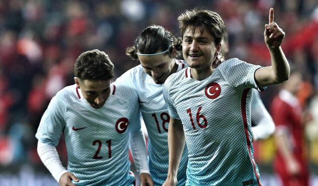 Cengiz Ünder'e Avrupa'dan ilk teklif geldi!
