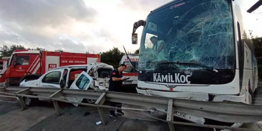 İstanbul'da zincirleme kaza: Hasdal Kemerburgaz yolunda 7 araç birbirine girdi!