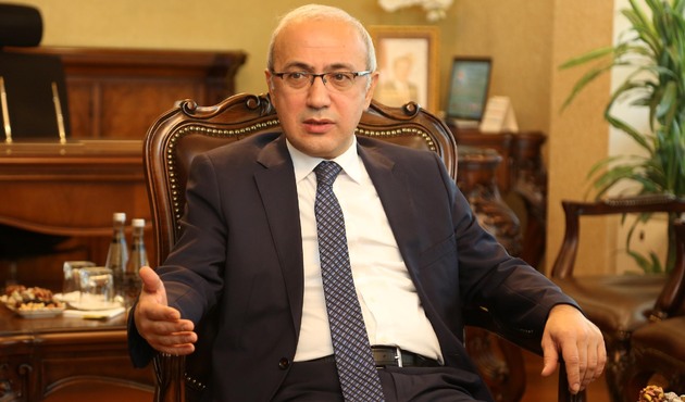 Bakan Elvan'dan Fitch yorumu! "Türkiye şaşırtmaya devam edecek"