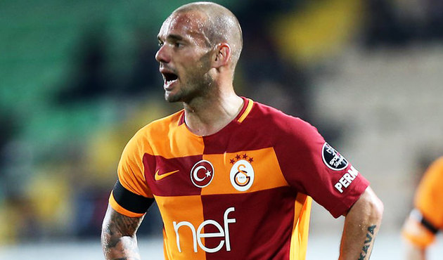 Sneijder'in menajeriden ayrılık açıklaması