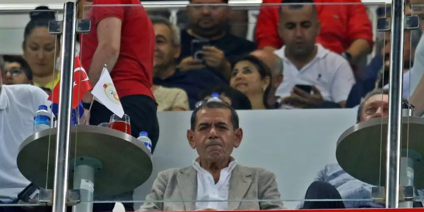 Başkan Dursun Özbek maç sonu konuştu: Transferler devam edecek