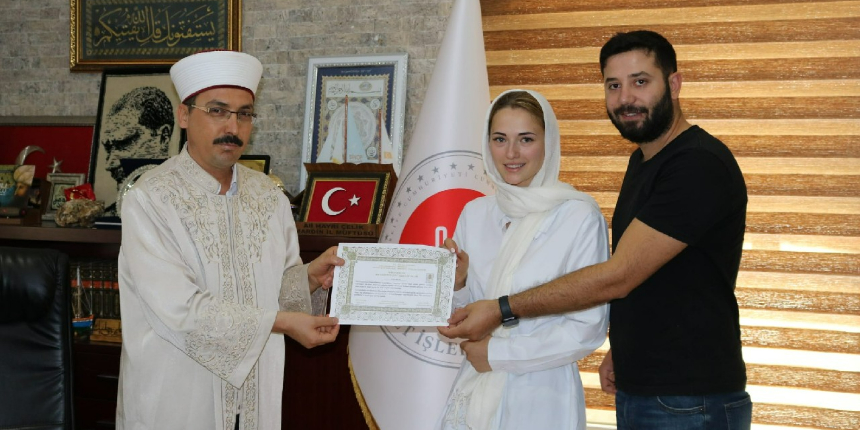 Mardin'e gelin gelen Ukraynalı kadın Müslüman oldu!