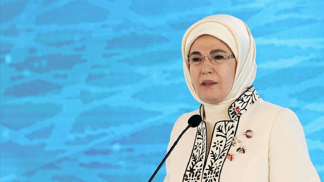 Emine Erdoğan'dan Yetimler Günü mesajı