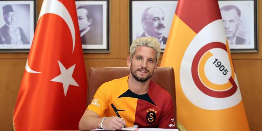 Galatasaray Dries Mertens'le de anlaşmaya vardı! Transferi resmen KAP'a bildirdi