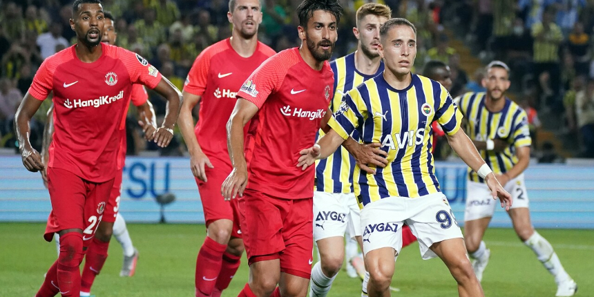 Fenerbahçe puan kaybıyla başladı! Gol düellosunda Ümraniyespor ile 3-3 berabere kaldı