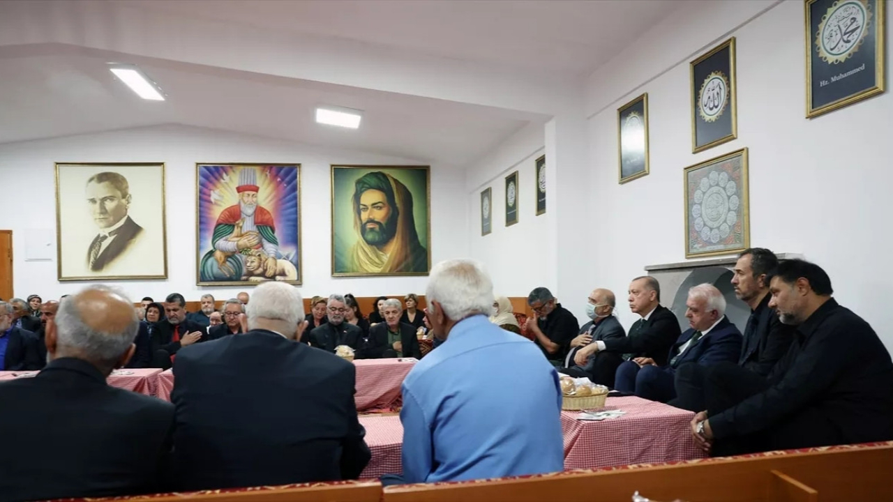 Halk TV'den Erdoğan'ın cemevi ziyareti hakkında provokatif haber! Görüntüler yalanladı...