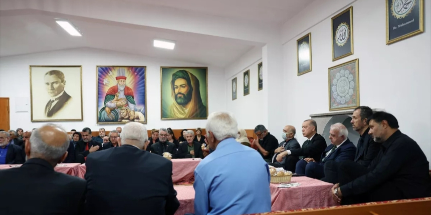 Halk TV'den Erdoğan'ın cemevi ziyareti hakkında provokatif haber! Görüntüler yalanladı...