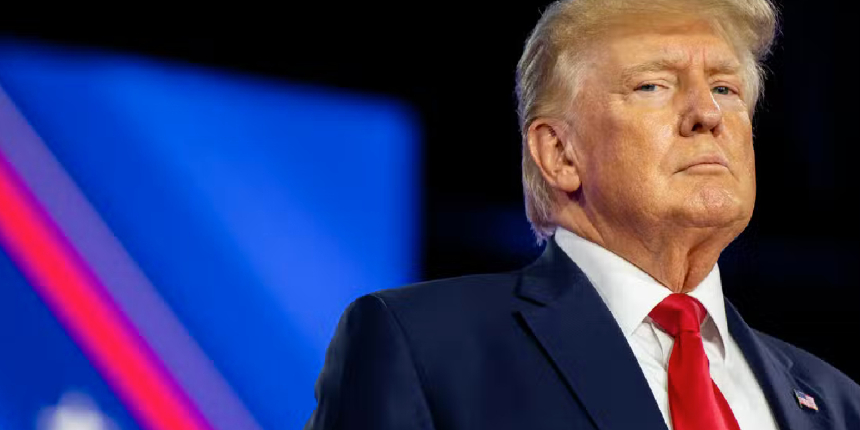 FBI, eski ABD Başkanı Donald Trump'ın Florida'daki evine baskın düzenledi