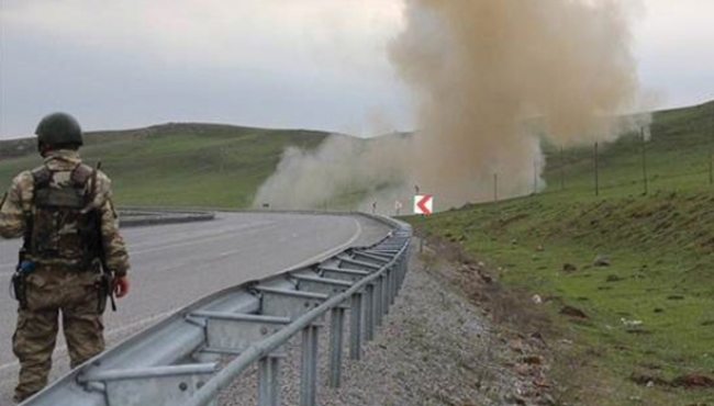 Hakkari'de teröristlere ait patlayıcılar böyle imha edildi
