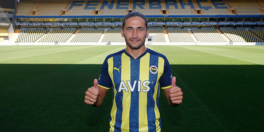 Durumu belirsizliğini koruyan Fenerbahçeli futbolcu Miguel Crespo'ya sürpriz talip