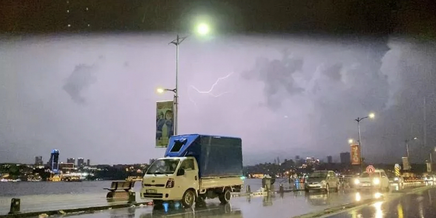 AKOM saat vererek uyardı: İstanbul'da sağanak yağış etkili olacak