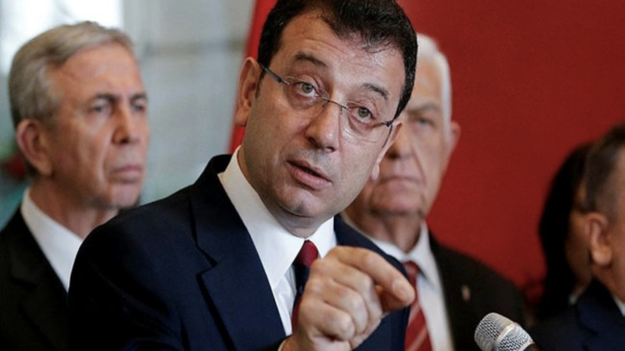 Ekrem İmamoğlu icraatlerini övmek isterken alay konusu oldu!