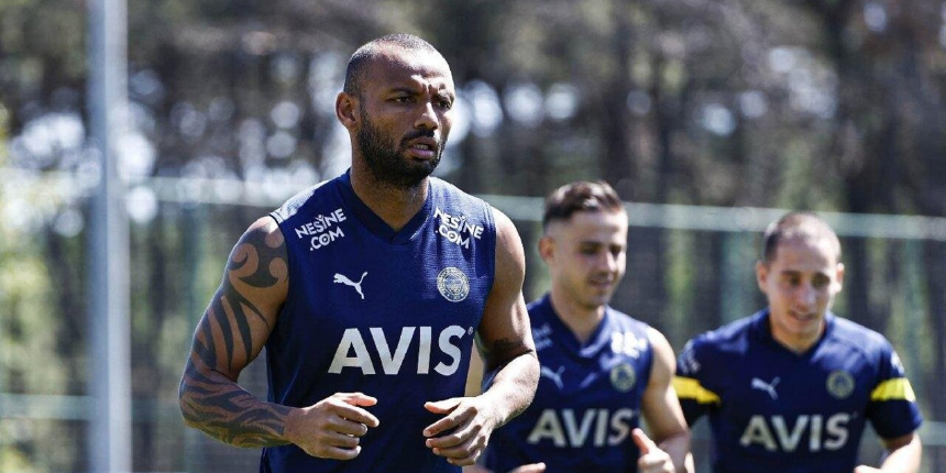 Fenerbahçe'ye Joao Pedro'dan müjde! Oyuncu saha çalışmalarına başladı