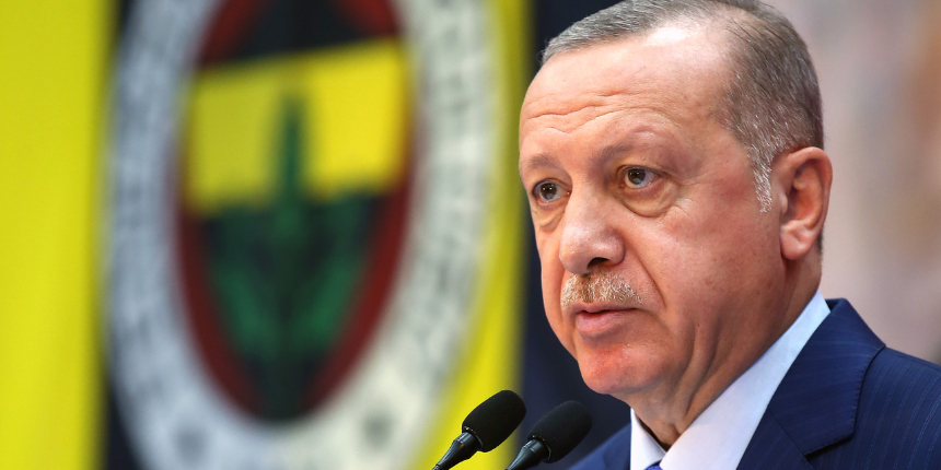Cumhurbaşkanı Erdoğan'a hakaret etmişlerdi! Fenerbahçeli o taraftarlara soruşturma başlatıldı