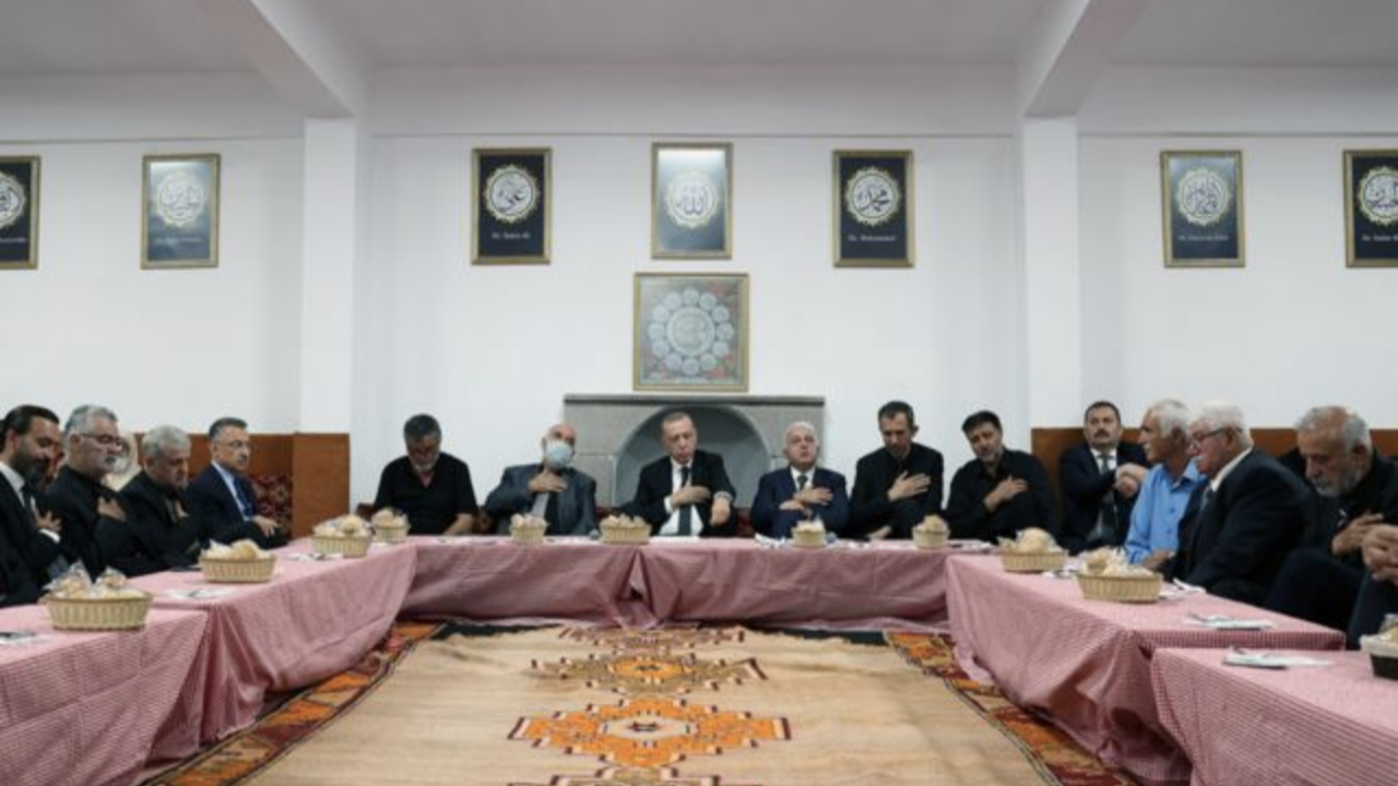 Cumhurbaşkanı Erdoğan'ın cemevi ziyareti birilerini çıldırttı: İhraç haberini böyle çarpıttılar!