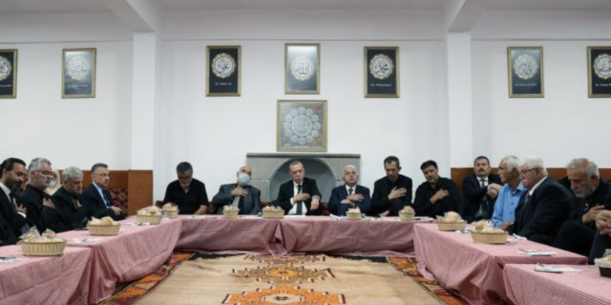 Cumhurbaşkanı Erdoğan'ın cemevi ziyareti birilerini çıldırttı: İhraç haberini böyle çarpıttılar!