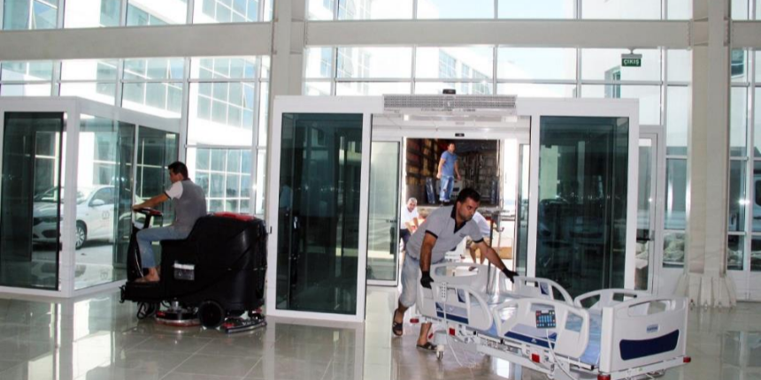 Yoğun bakım servisinde covid tartışması