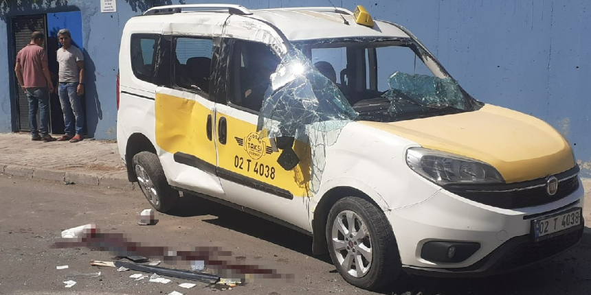 Adıyaman’da iki ticari araç kafa kafaya çarpıştı: 1 ölü, 3 yaralı