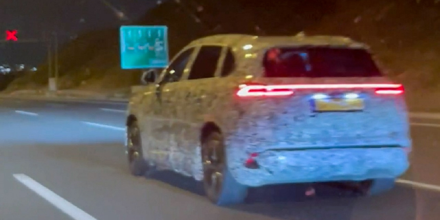 Türkiye'nin otomobili Togg, test sürüşünde görüntülendi