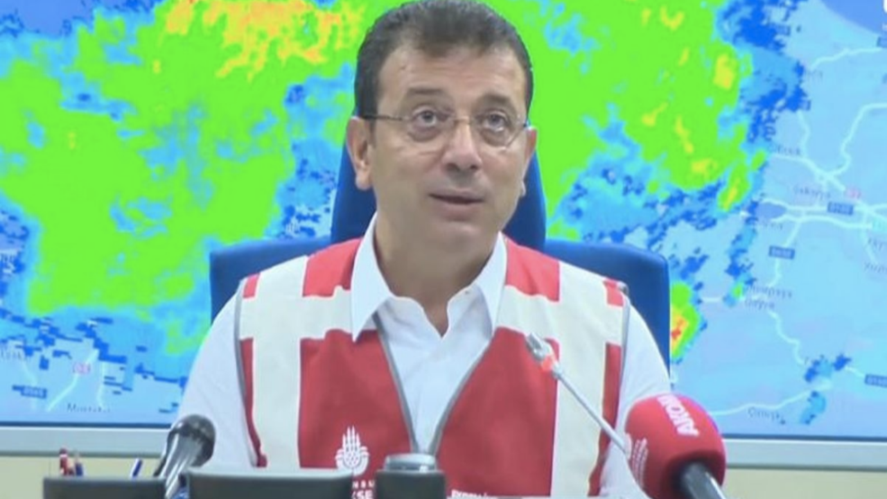 Ekrem İmamoğlu'ndan sel açıklaması: 'Dışarı çıkmayın'